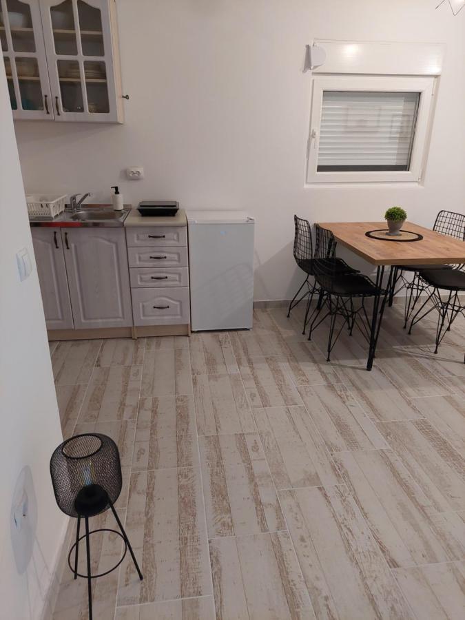 Apartmani.Sutomore Extérieur photo